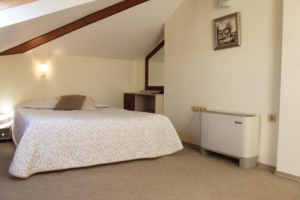 Family Hotel Saint Nikola نيسيبار المظهر الخارجي الصورة