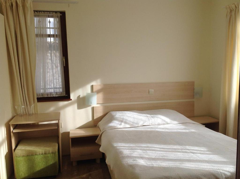 Family Hotel Saint Nikola نيسيبار الغرفة الصورة